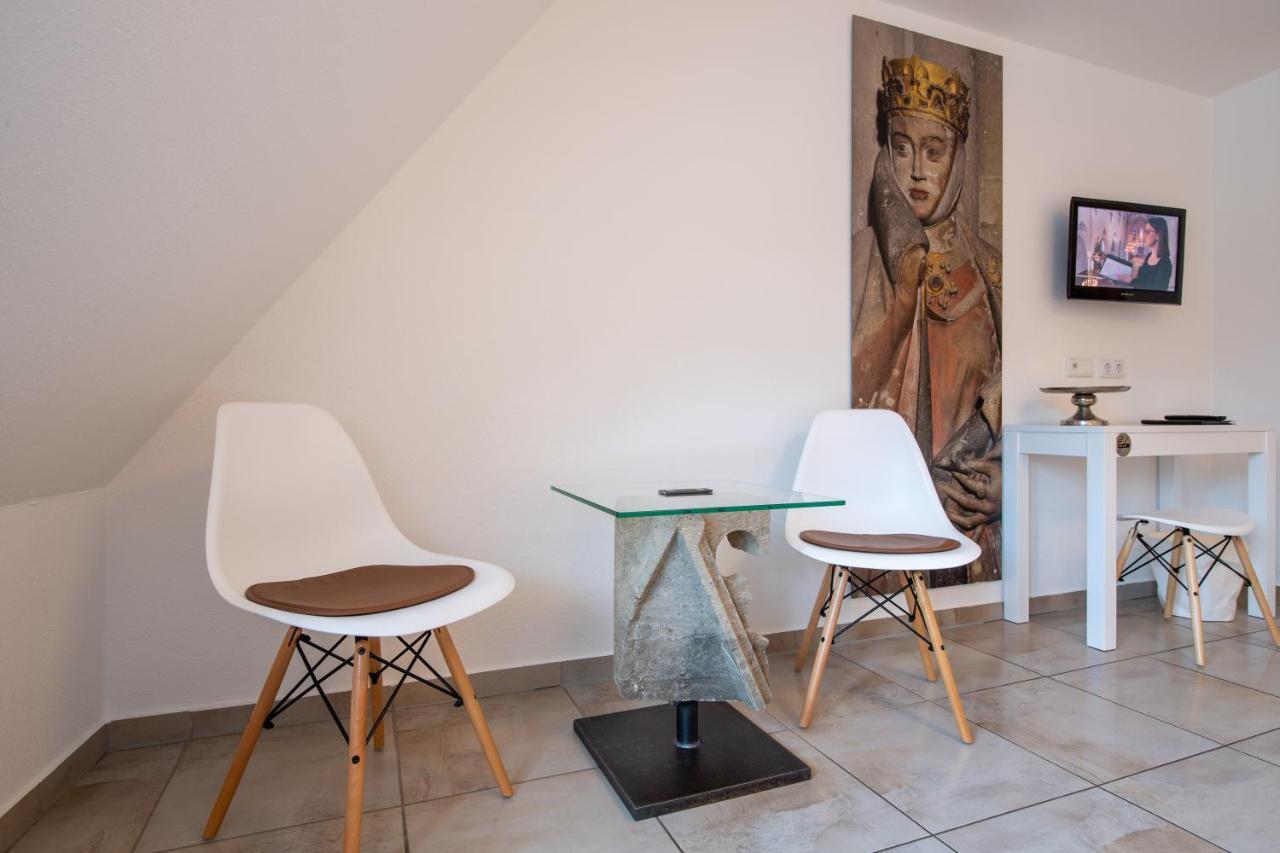 Pension Typisch Naumburg Naumbourg Extérieur photo