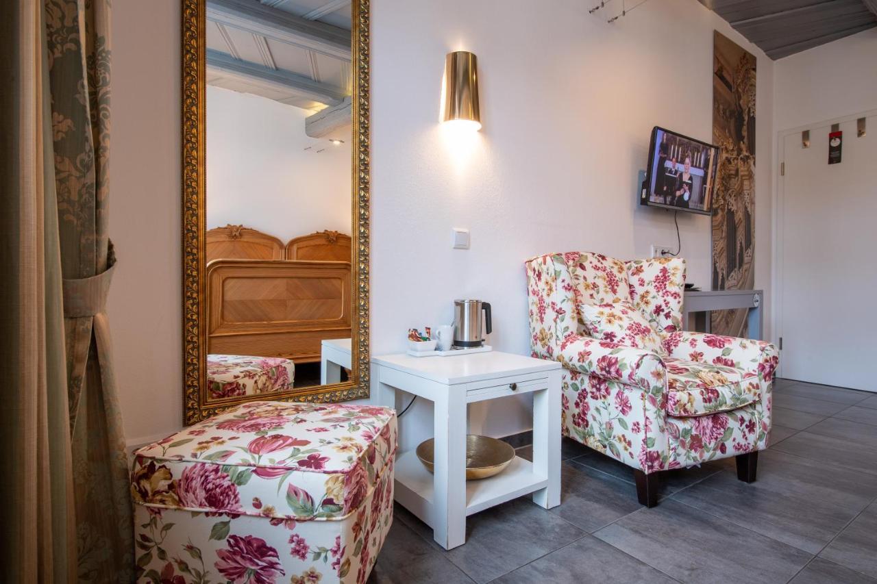 Pension Typisch Naumburg Naumbourg Extérieur photo